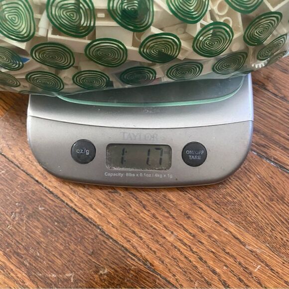 LEGO Mixed Pieces white 1lb - Picture 3 of 4